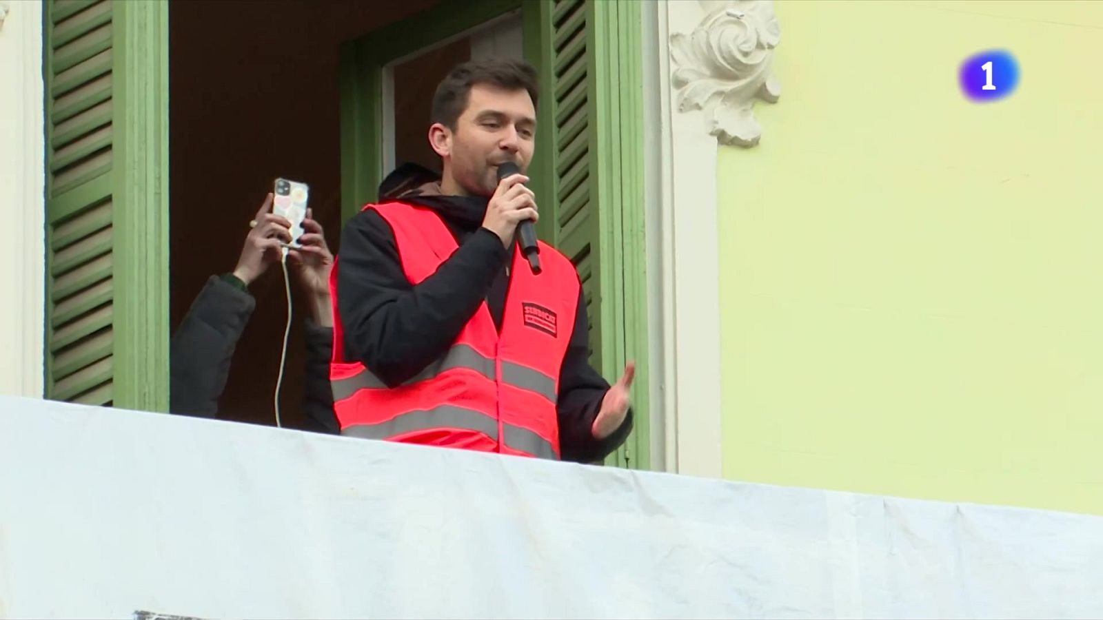 L'Ajuntament de Barcelona compra la Casa Orsola - L'Informatiu | Veure