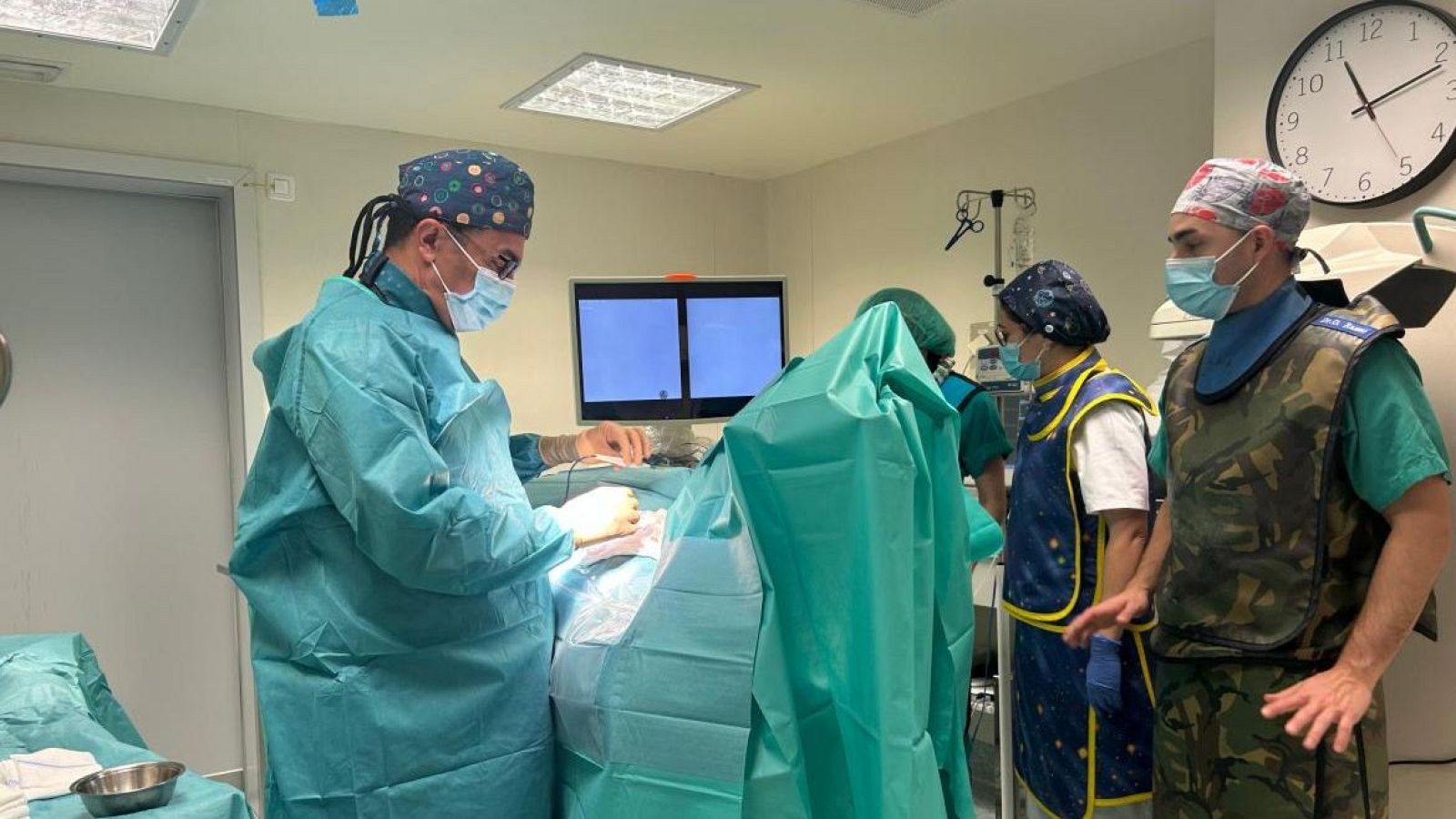 El Hospital La Paz implanta un nuevo marcapasos sin cables - Fin de semana 24h | Ver