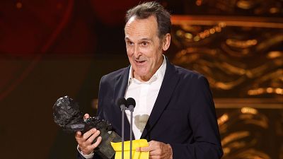 Alberto Iglesias gana el Goya 2025 a la mejor msica original por 'La habitacin de al lado'