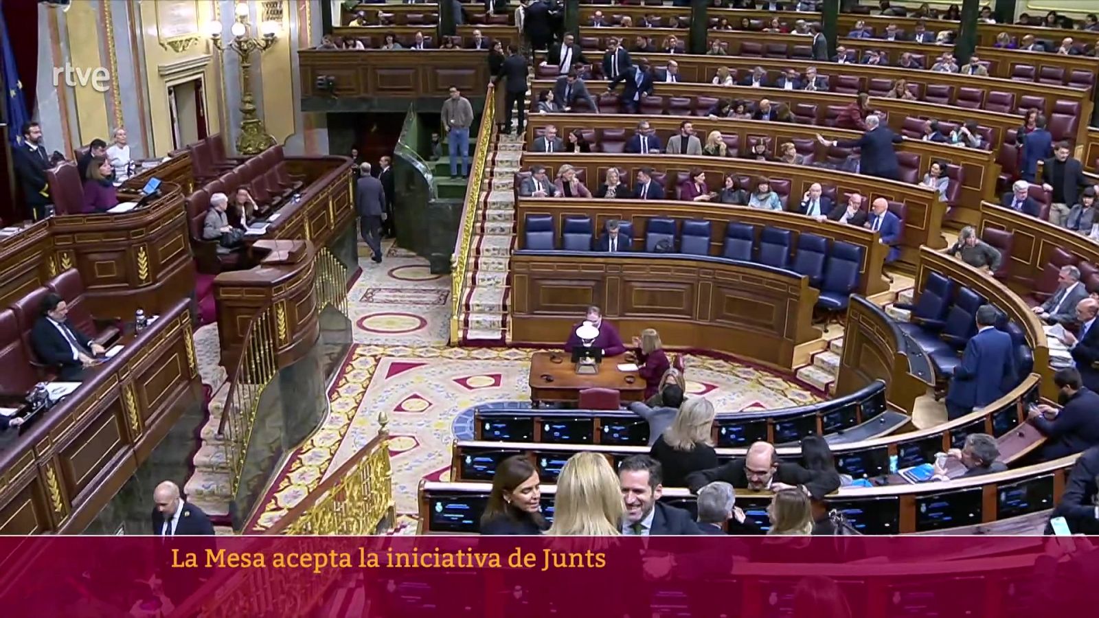 Se reanuda la actividad parlamentaria | Ver