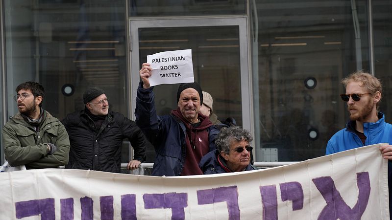 Detienen a los dueños de una conocida librería palestina en Jerusalén | Ver