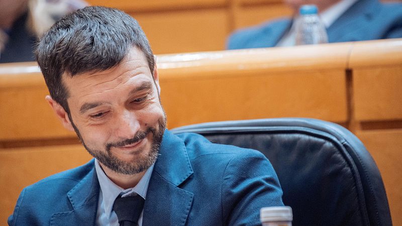 Bustinduy defiende que "una democracia no funciona con el ordeno y mando" pero asegura que el Gobierno "goza de buena salud"