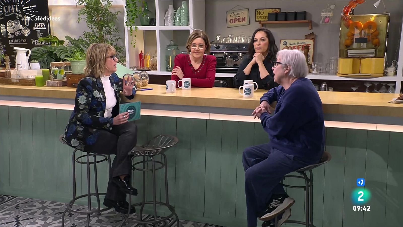 'Les Bàrbares' amb María Pujalte, Cristina Plazas i Francesca Piñón - Cafè d'idees | Veure