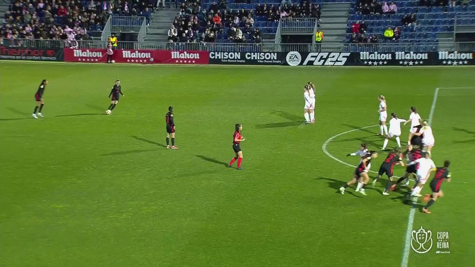 Polémico gol sin VAR en el Madrid CFF - Barça de Copa de la Reina - Fútbol | Ver
