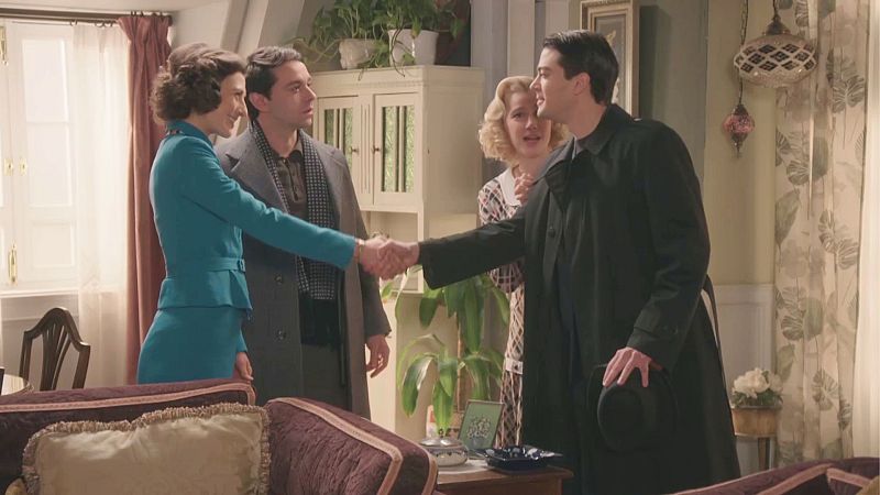 Luis Buñuel llega a La Moderna