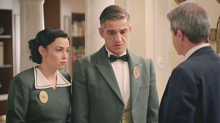 Salón de té La Moderna - El capitán Dávila confirma que el Encapuchado trabaja en La Moderna