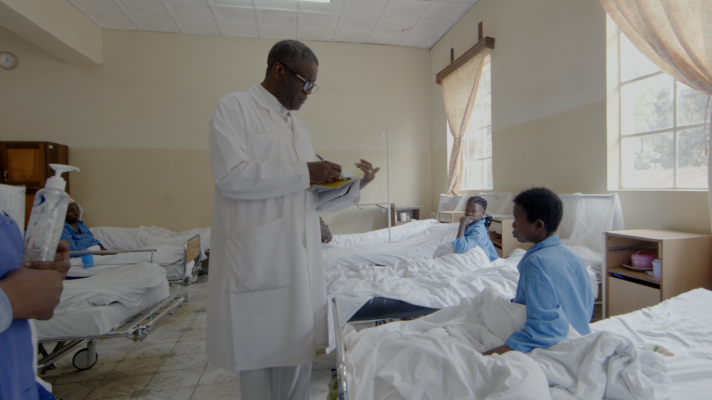 Telediario 2 - 'Semillas de Kivu': un documental sobre un hospital en el Congo