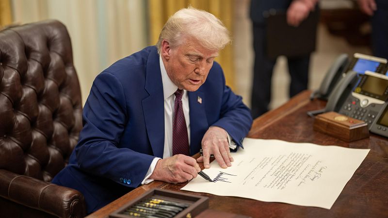 Trump impone aranceles recíprocos a todos los bienes | Ver