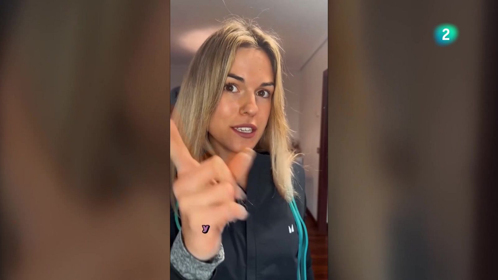 Carlota, la entrenadora CODA que derriba barreras - En lengua de signos | Ver