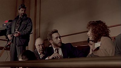 Larga noche de transistores y teléfonos