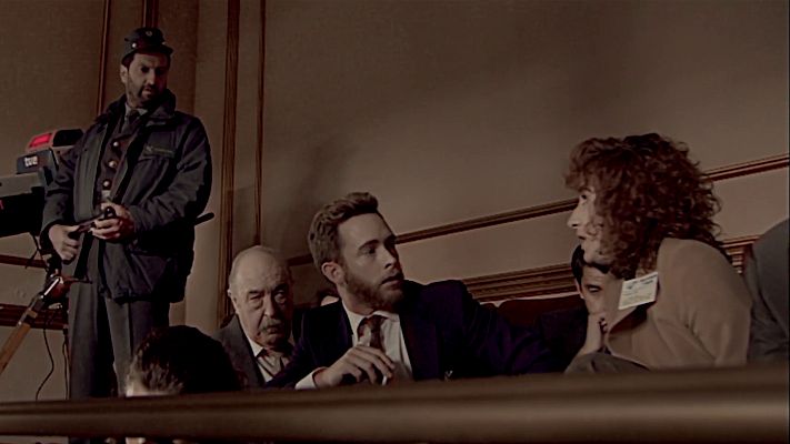 Cuéntame cómo pasó - Larga noche de transistores y teléfonos