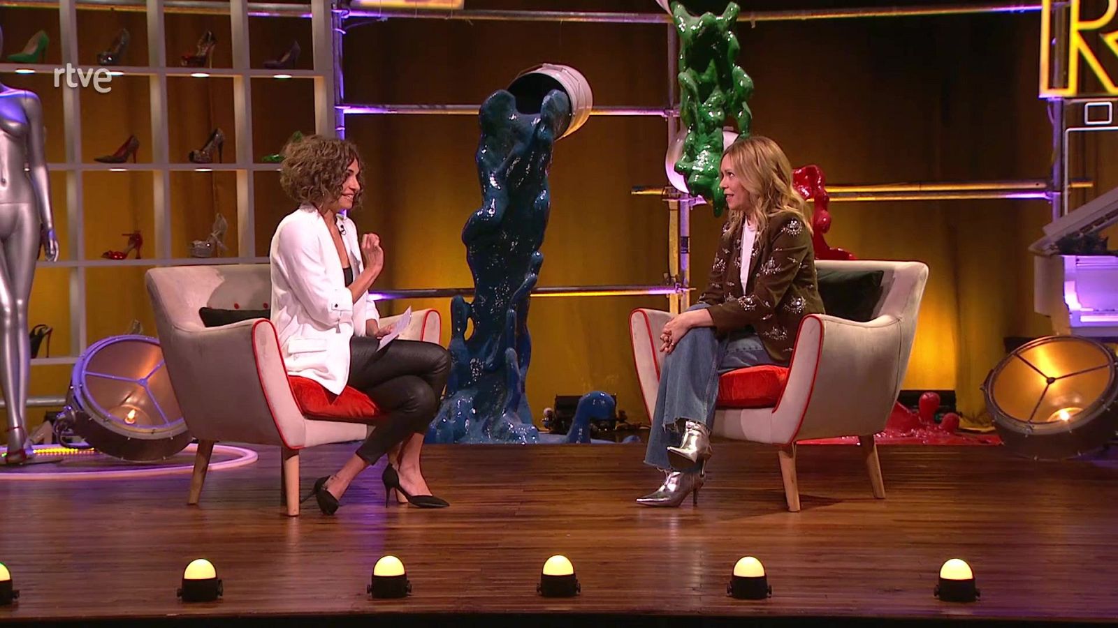 Culturas 2 - Delafé y las Flores Azules y Paul Alone - ver ahora