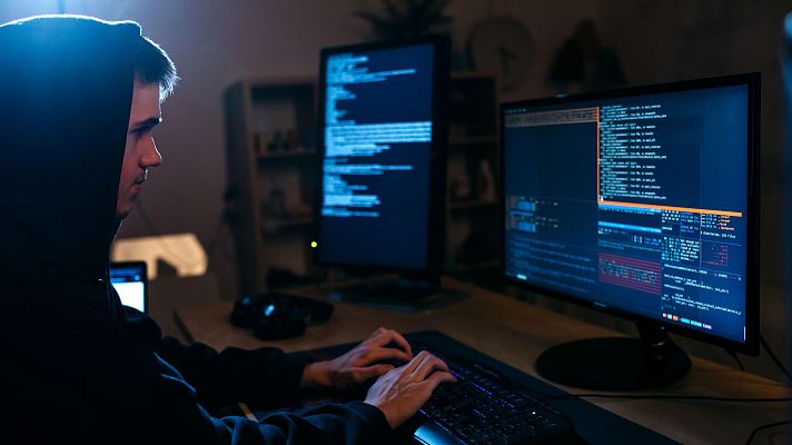 Telediario 1 - Expertos en ciberseguridad o analistas de riesgos, algunas de las profesiones que necesita el mercado laboral español