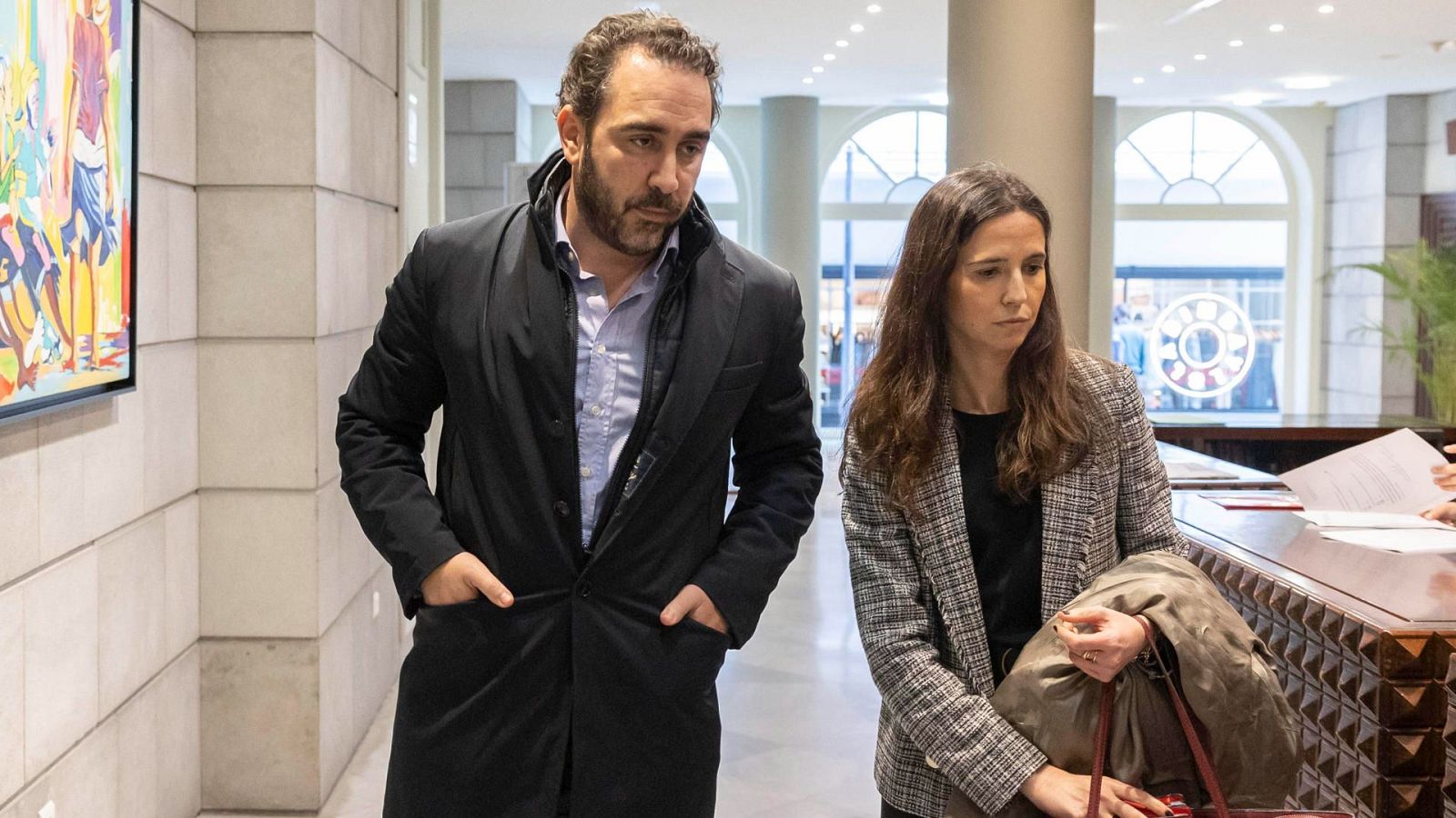 Torres desacredita los documentos de Aldama para demostrar encuentros con "señoritas" en Madrid - La tarde en 24h | Ver