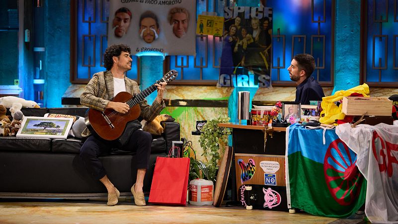 La Revuelta | Pablo Sainz-Villegas, guitarrista: "La música unifica la condición humana"