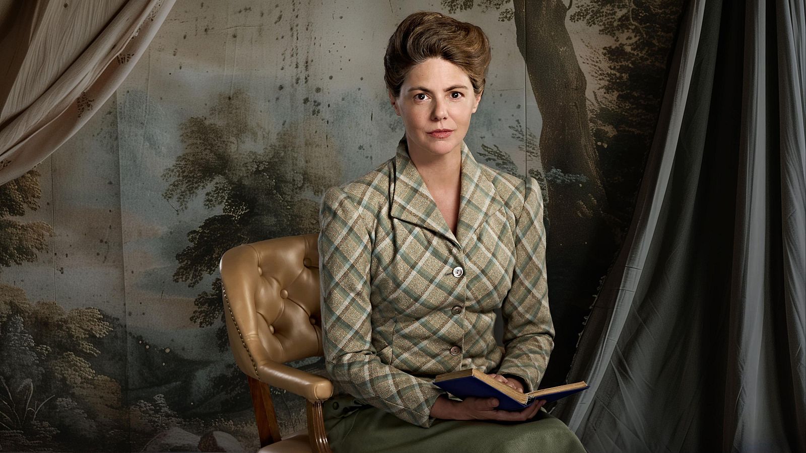 "Sillón K", la obra de teatro que rescata la vida de Carmen Conde | Ver