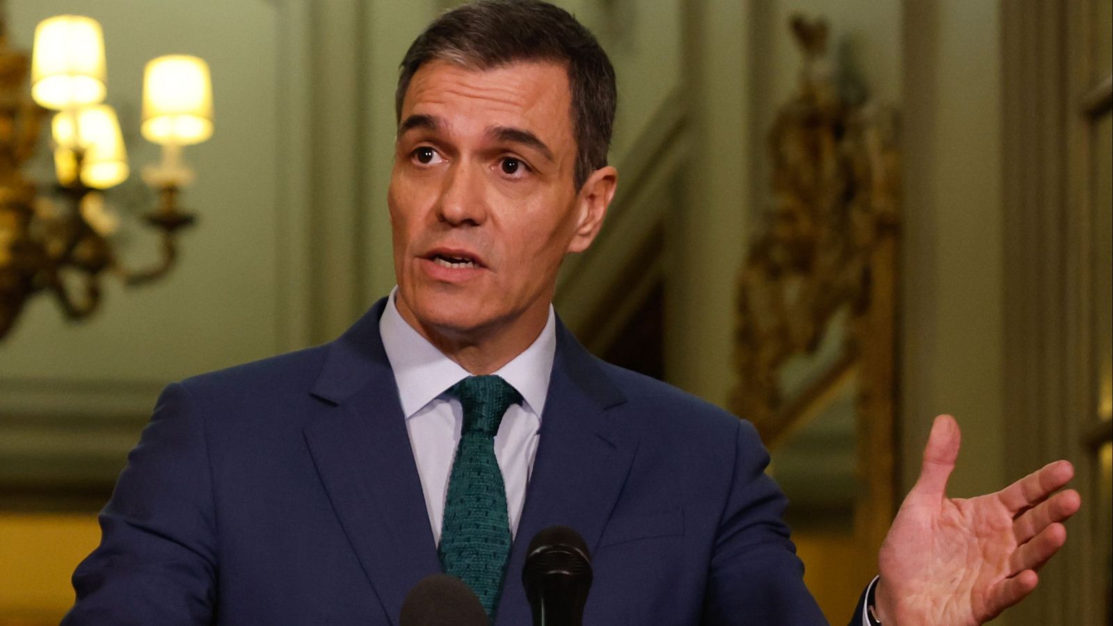 Sánchez reclama la participación de Ucrania y la UE en las negociaciones para la paz | Ver