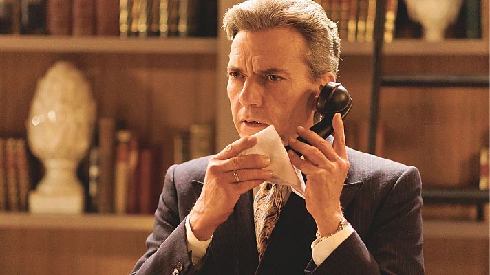 Salón de té La Moderna - Emiliano culpa a Fermín del asesinato de Lázara