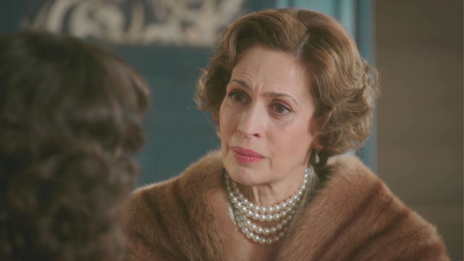 Maruja aconseja a Mercedes que se fugue con Iván - Salón de té La Moderna | Ver