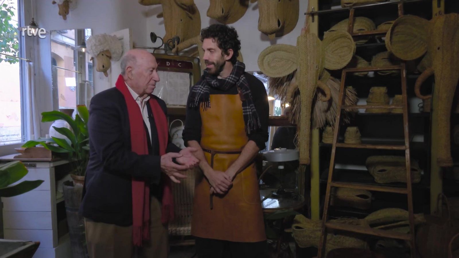 Artesanía tradicional del siglo XXI - Aquí la Tierra | Ver