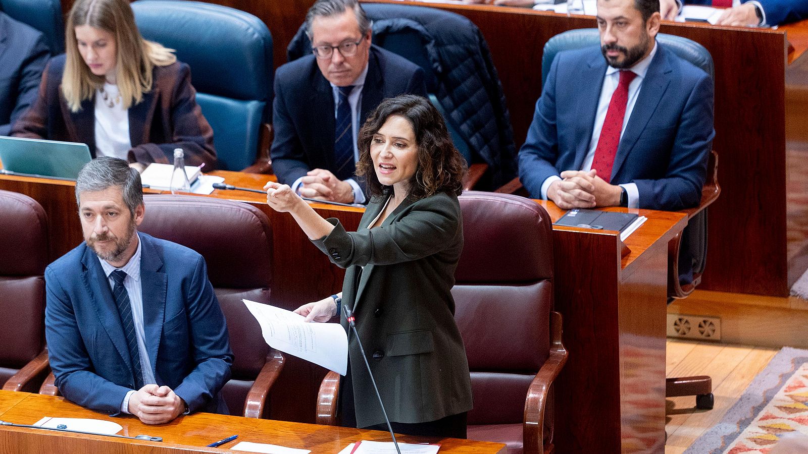 Ayuso acusa a la oposición de criticarles con "las mismas mierdas" - Informativo 24h | Ver