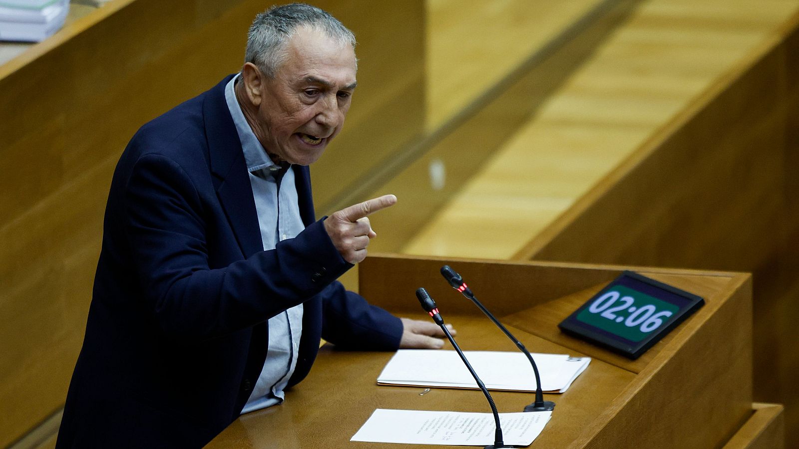 Compromís acusa a Vox de ser el "salvavidas" de Mazón - La hora de La 1 | Ver