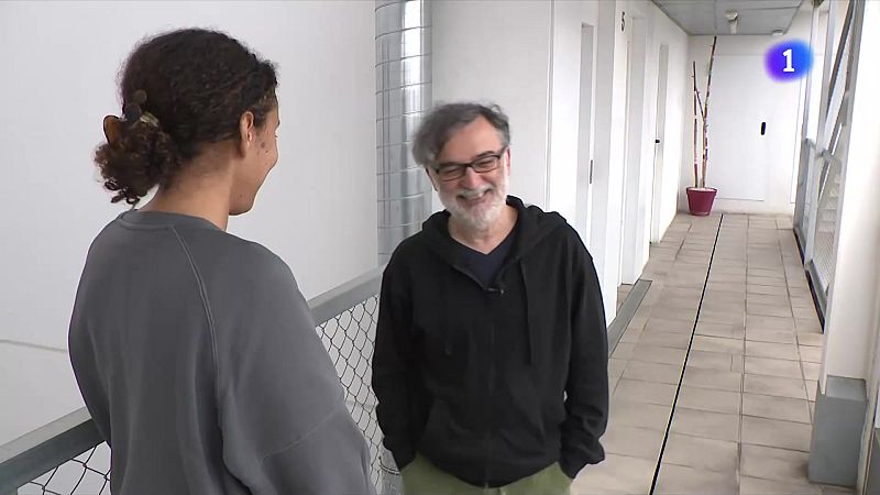 Els habitatges cooperatius contribueixen a la millora del benestar emocional - L'Informatiu | Veure