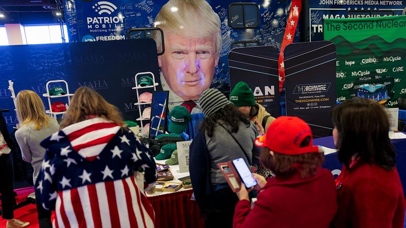 Un mes de bulos y falsedades desde la vuelta de Trump - La tarde en 24h | Ver