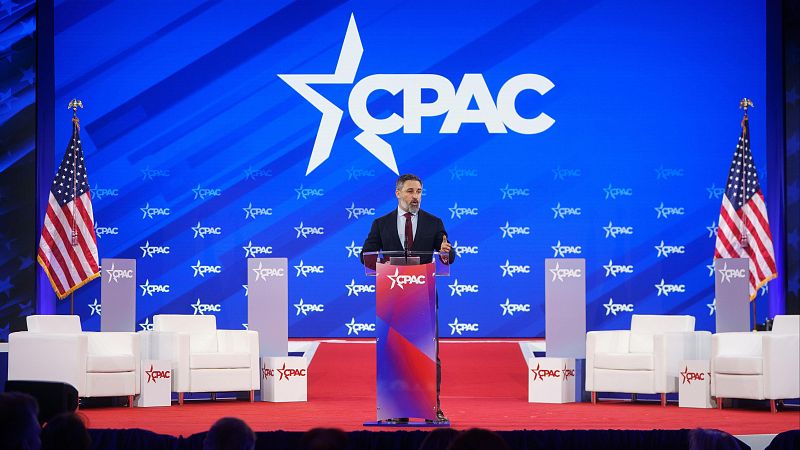 Gobierno y PP reprochan a Abascal haber culpado a España y a la UE por la guerra de Ucrania