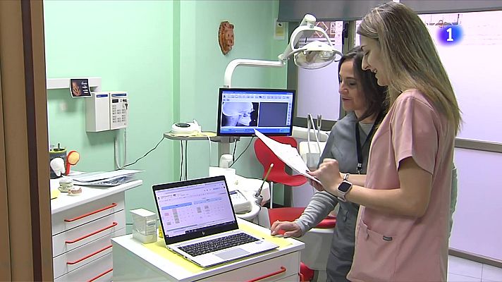 Telediario Fin de Semana - Dentista sobre ruedas