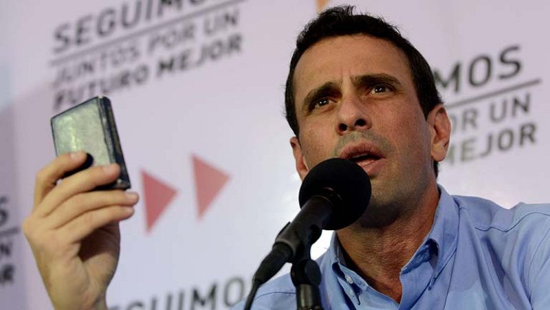 Capriles exige al Gobierno venezolano que aclare el estado de Chávez