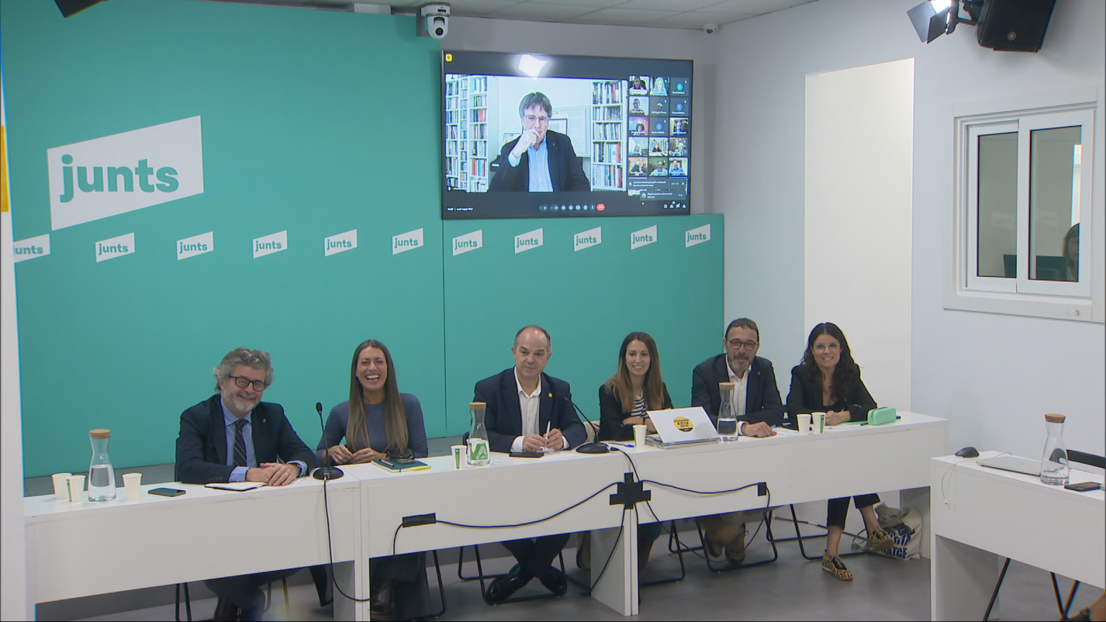 Junts medita retirar la PNL sobre la qüestió de confiança a Sánchez - L'Informatiu | Veure