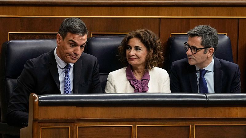 El Gobierno insiste en que "la legislatura va para rato" de cara a una cuestión de confianza de Junts en el aire