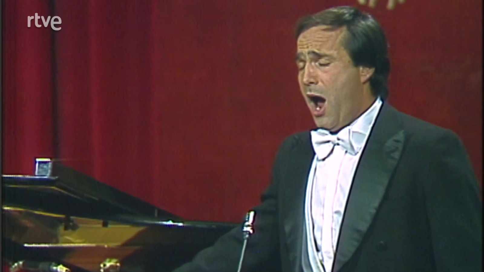 La buena música: Música desde - Oviedo. Recital de canto