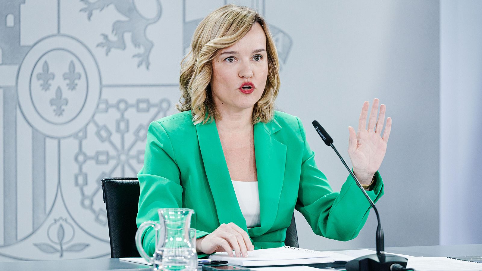 Gobierno pide a Feijóo que explique si quiere condonar la deuda o "condenar a todas las CC.AA." | Ver