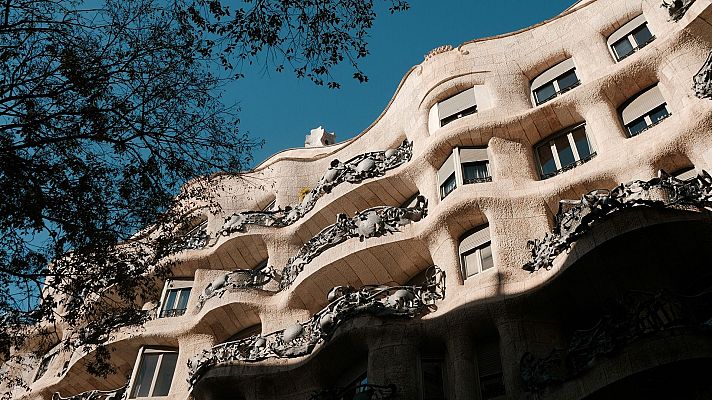 Página Dos - Turistas vs vecinos: 'Ciudad clickbait', de Vicente Molins