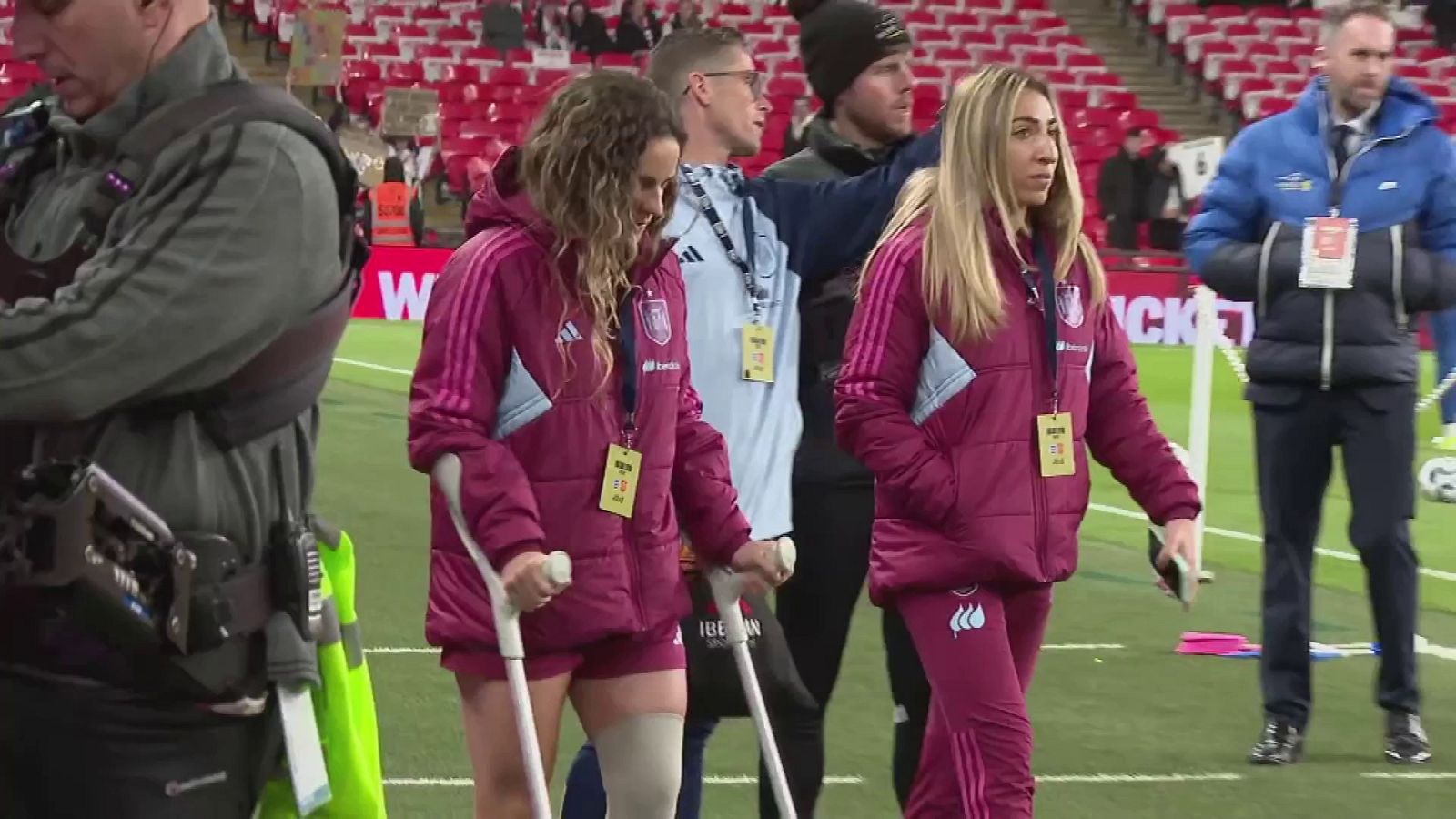 Tere Abelleira se lesiona antes del partido contra Inglaterra - UEFA Women's Nations League | Ver