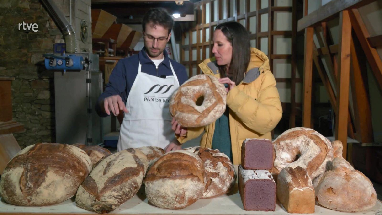 Aquí la Tierra  - Los mágicos molinos de Lalín - Aquí la Tierra | Ver