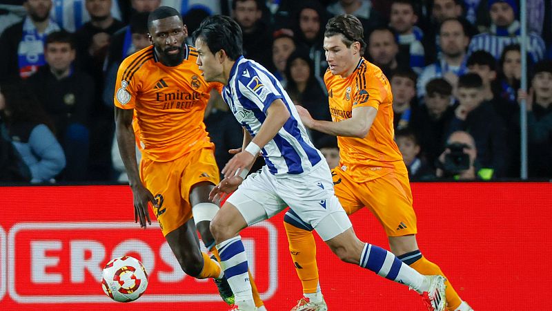 Vinicius y Take Kubo protagonizaron los dos posibles penaltis de la noche