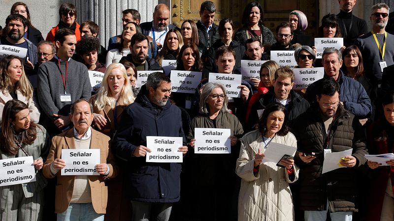 Juanma Romero: "Los periodistas parlamentarios hemos dicho basta" - La noche en 24h | Ver