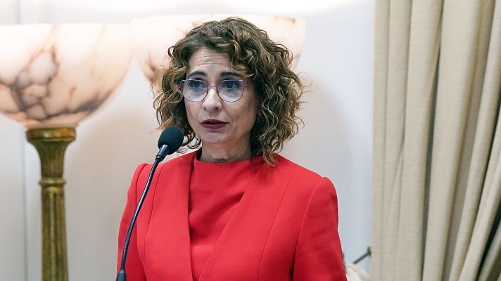 La hora de La 1 - Montero asegura que "el Estado no va a cobrar los intereses" a las comunidades tras la condonación de deuda