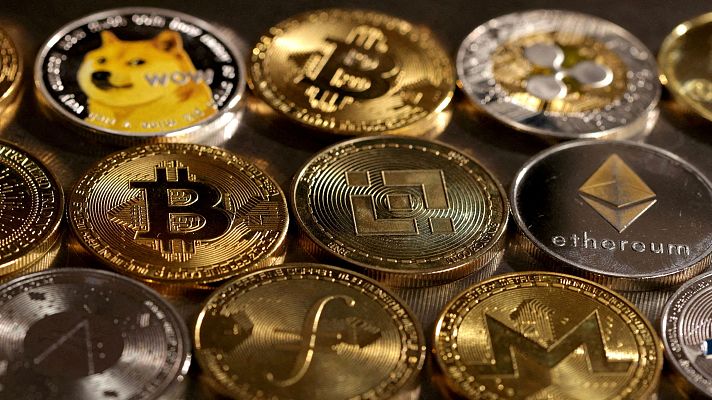 Telediario 1 - El bitcoin se desploma y cae por debajo de los 80.000 dólares