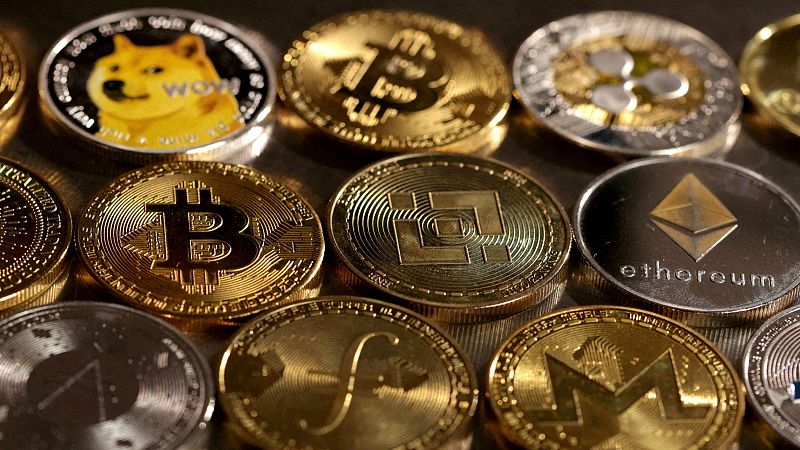 El bitcoin se desploma y cae por debajo de los 80.000 dólares - Telediario 1 | Ver