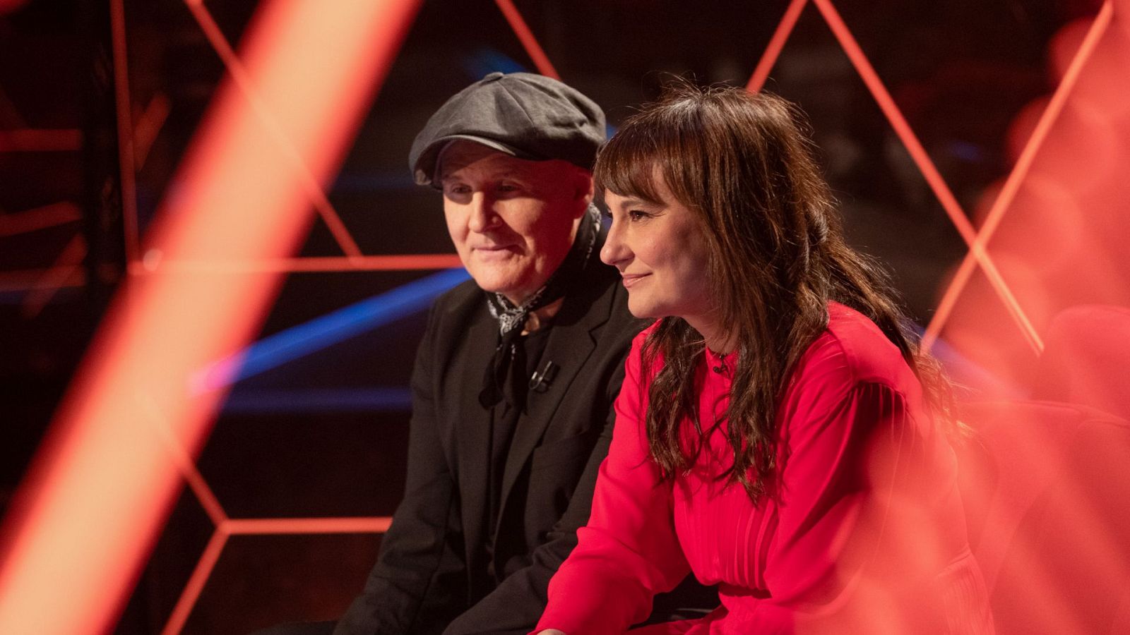 Atención obras - Amaral - ver ahora