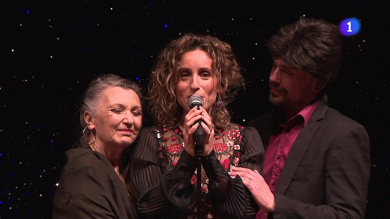 S'estrena Sicalíptiques, un espectacle que reviu el cuplet - L'Informatiu | Veure