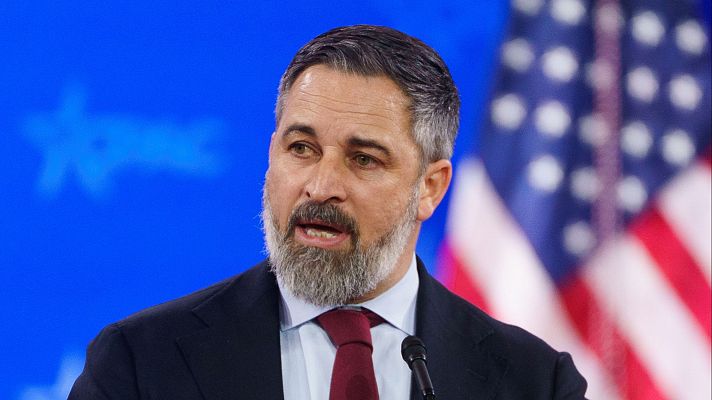 Telediario Fin de Semana - Vox respalda a Trump en el choque con Zelenski y el PSOE le acusa de "plegarse a los poderosos"