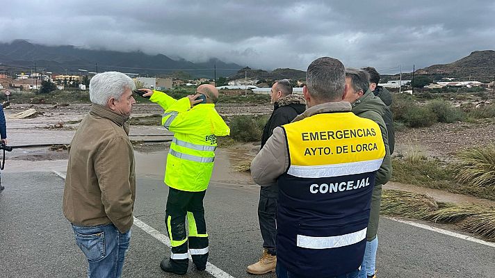 Telediario Fin de Semana - Las fuertes lluvias ocasionan desbordamientos en Murcia