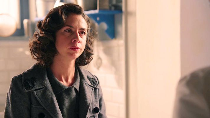 Salón de té La Moderna - Lucía llega de visita a Madrid