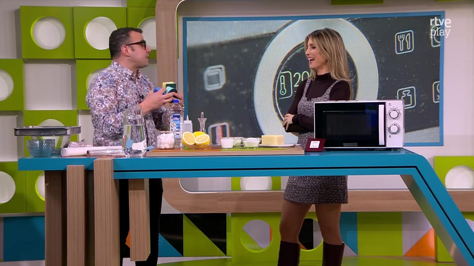 Com hem de netejar el forn correctament? | L'altaveu - L'altaveu | Veure