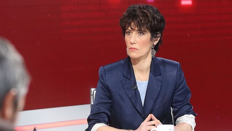 Saiz defiende que Cataluña gestione la inmigración y recuerda que la normativa que va a regir "es la que se aplica en el conjunto del país" - La noche en 24h | Ver